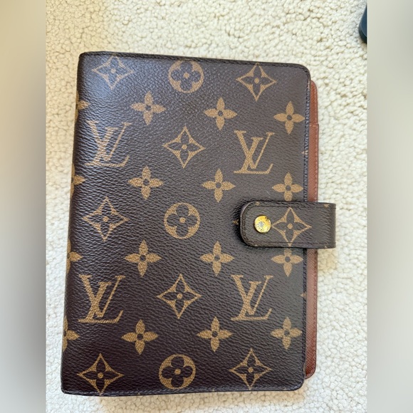 ✨ RESERVED✨Louis Vuitton Monogram MM Agenda - Picture 1 of 4